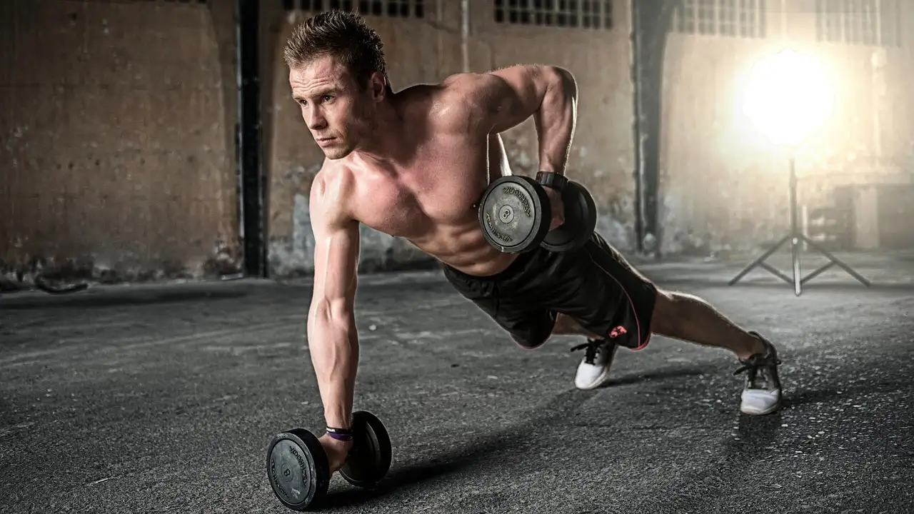 Pull-ups und Dips: Effektives Oberkörpertraining für